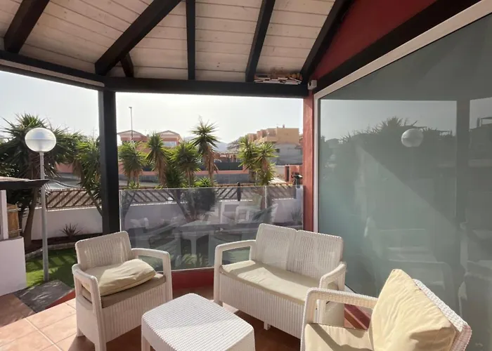 Casa Roja - Banama Villa